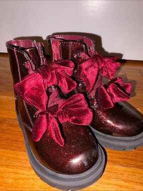 Cat & Jack boots